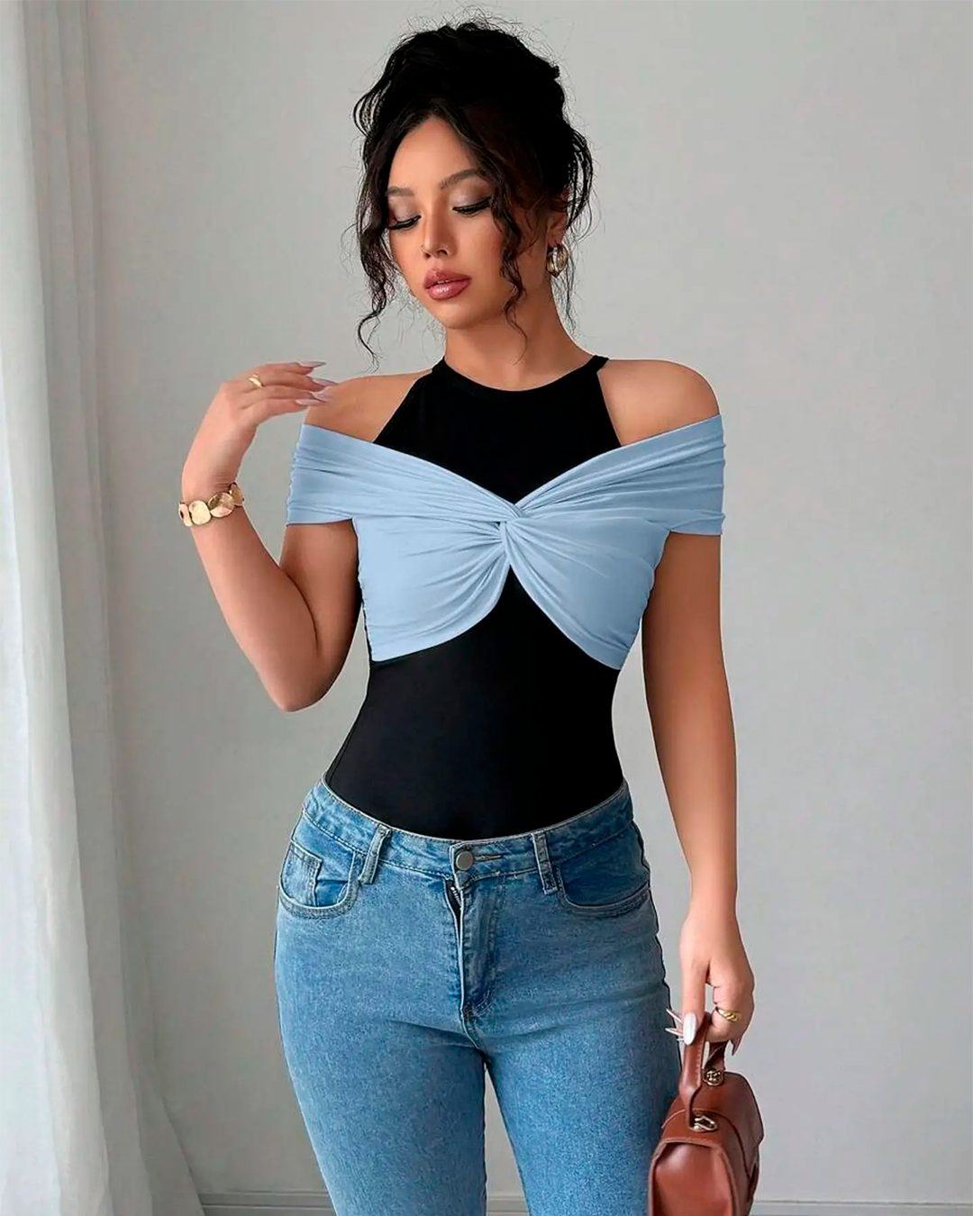 Blouse Épaules Dénudées Nœud Twist Bimatière