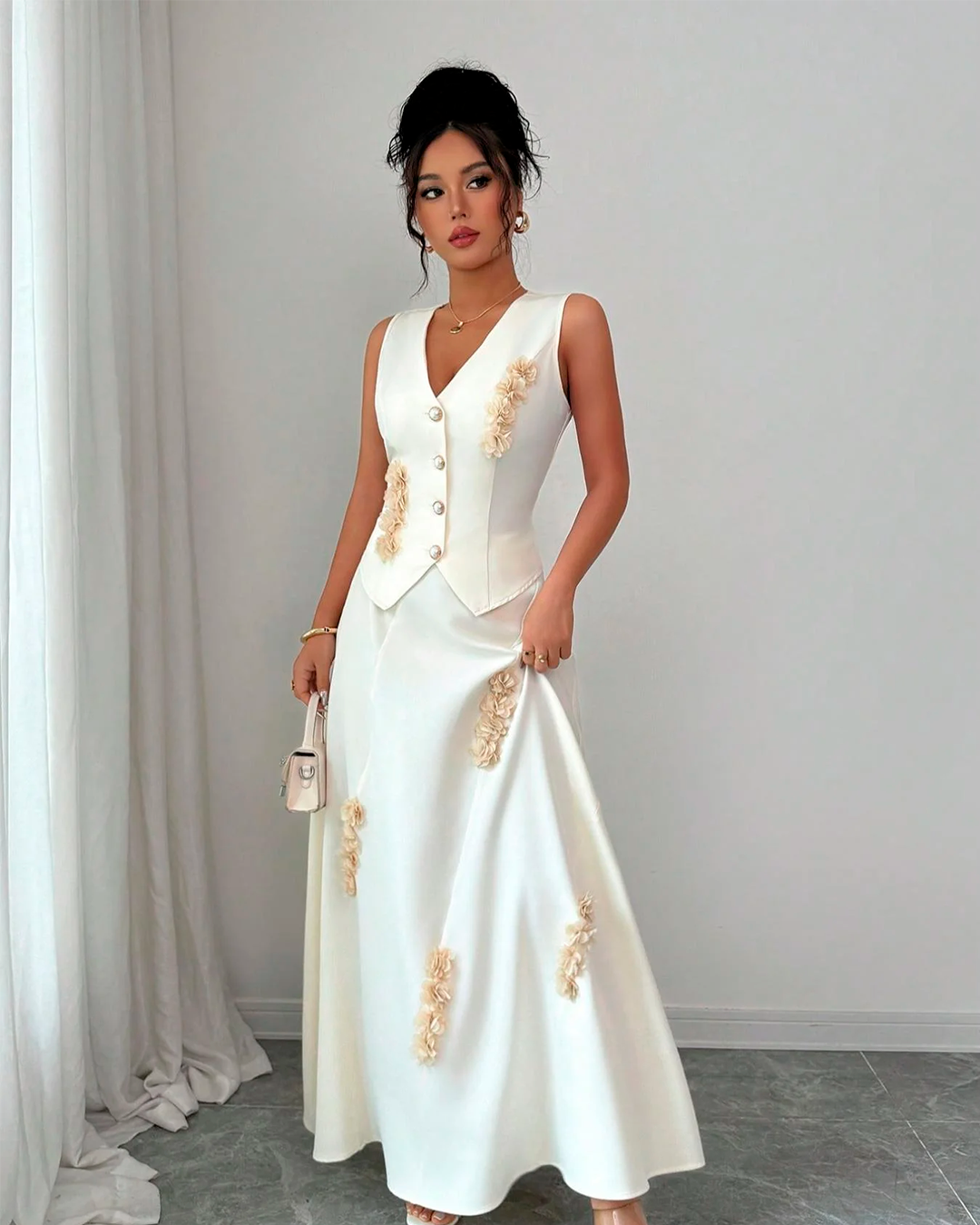 Ensemble Gilet Boutonné + Jupe Longue Appliquée