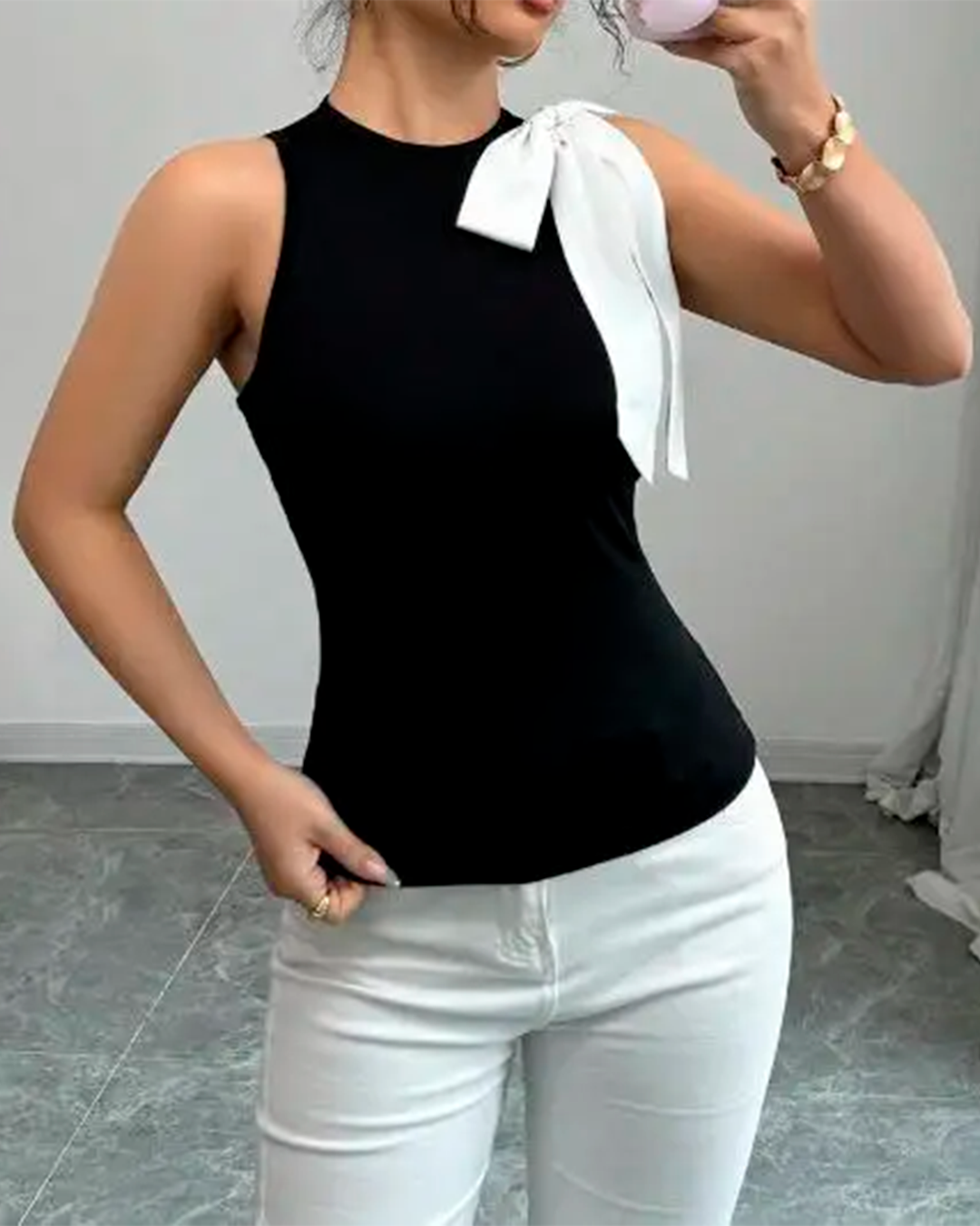 Blouse Sans Manches Nœud Épaule Coupe Ajustée