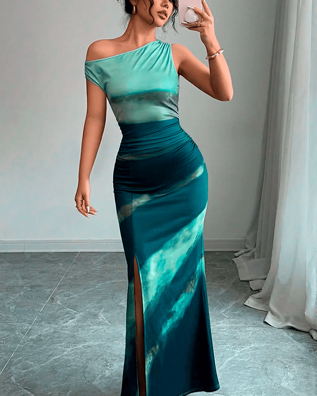 Robe Asymétrique Épaule Dénudée Fendue