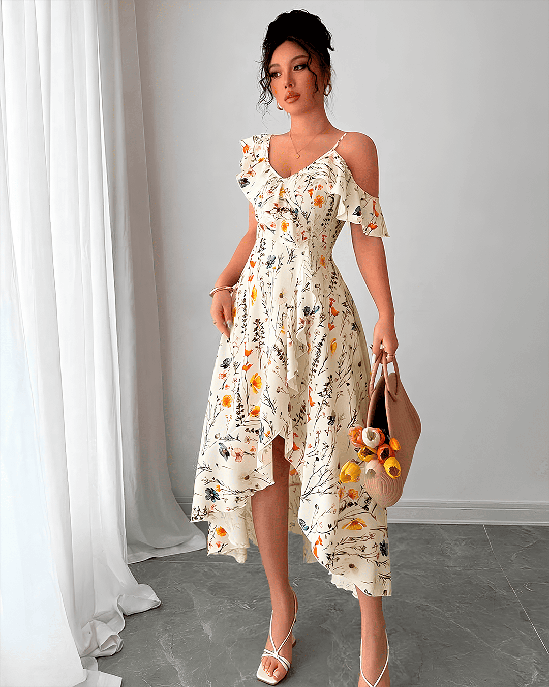 Robe Asymétrique Épaules Dénudées Volants Fleurie