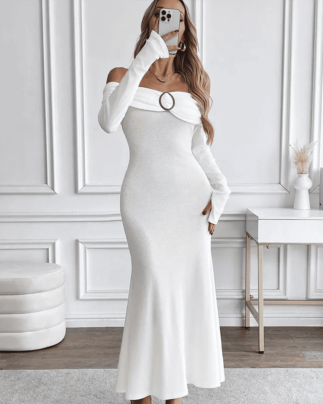 Robe Épaules Dénudées Anneau Manches Longues