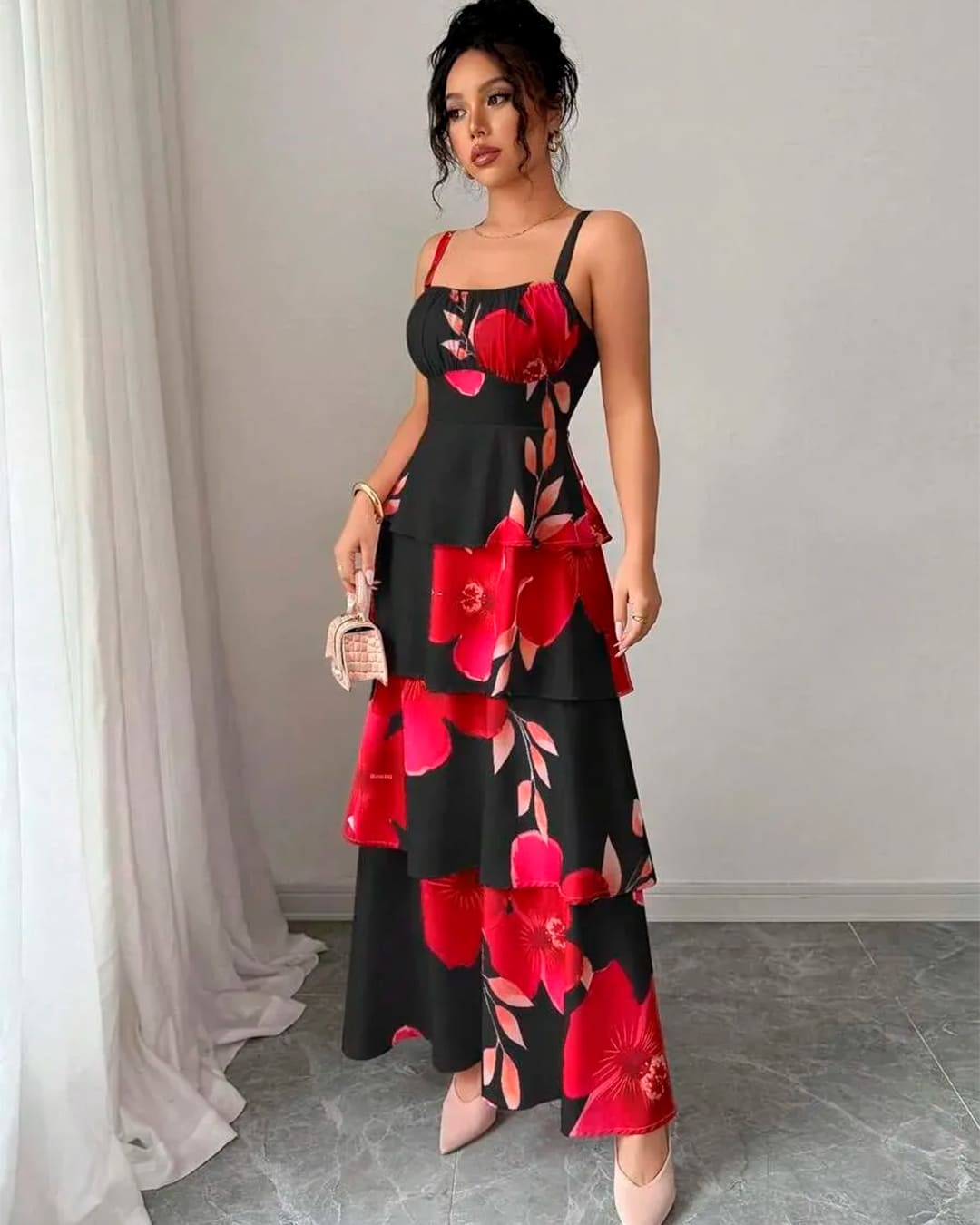Robe Longue Florale Imprimé Volants Étages Bretelles Black Red