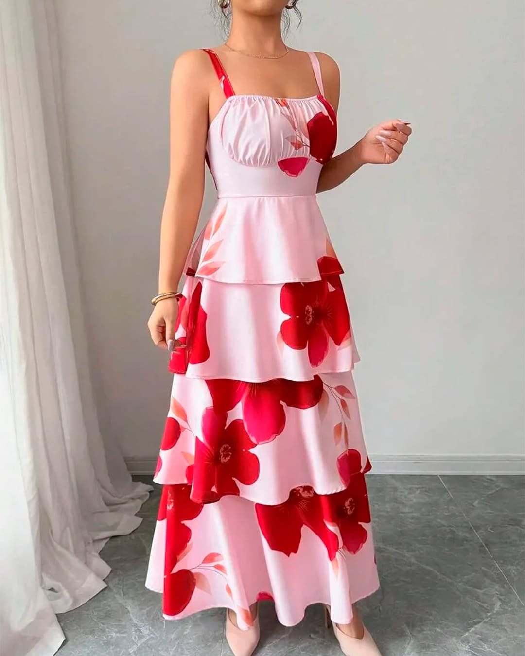 Robe Longue Florale Imprimé Volants Étages Bretelles Rose