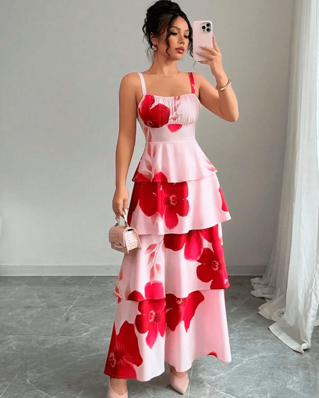 Robe Longue Florale Imprimé Volants Étages Bretelles Rose