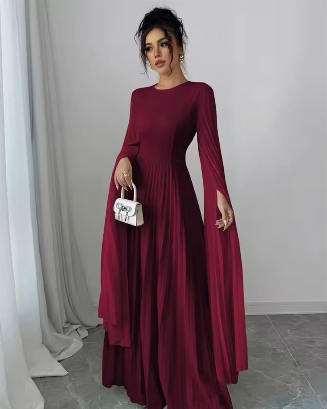 Robe Longue Plissée Manches Chauve Souris Fluides