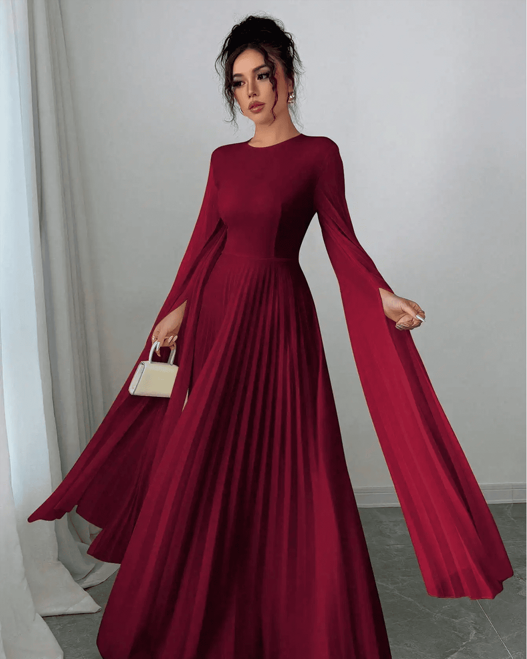 Robe Longue Plissée Manches Chauve Souris Fluides