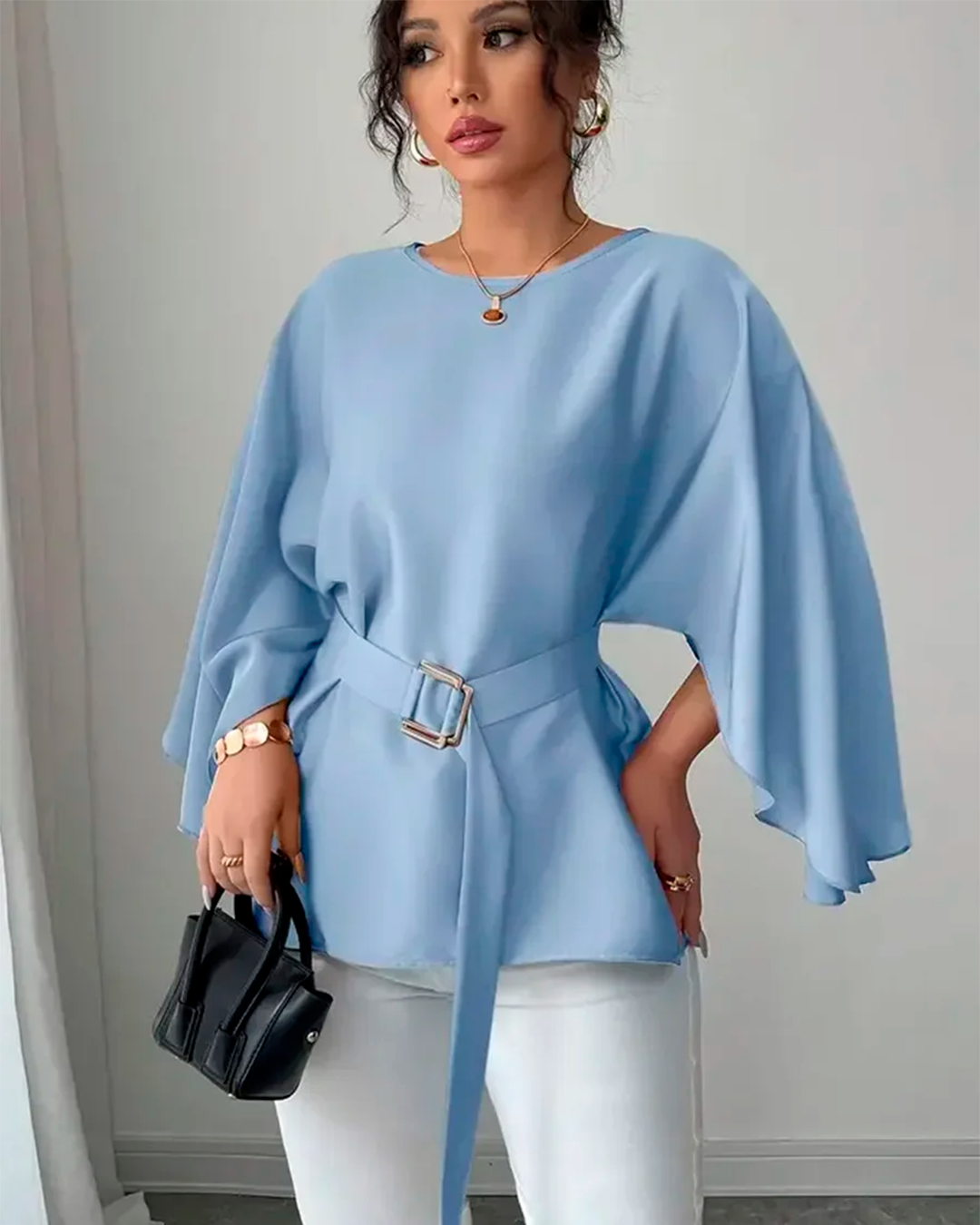 Blouse Manches Chauve-Souris Ceinturée Élégante