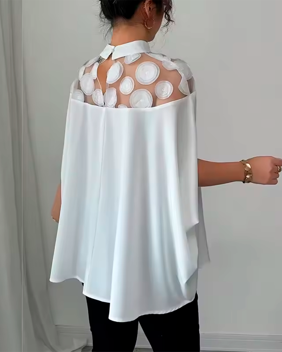 Blouse Col Montant Pois Transparents Manches Cape
