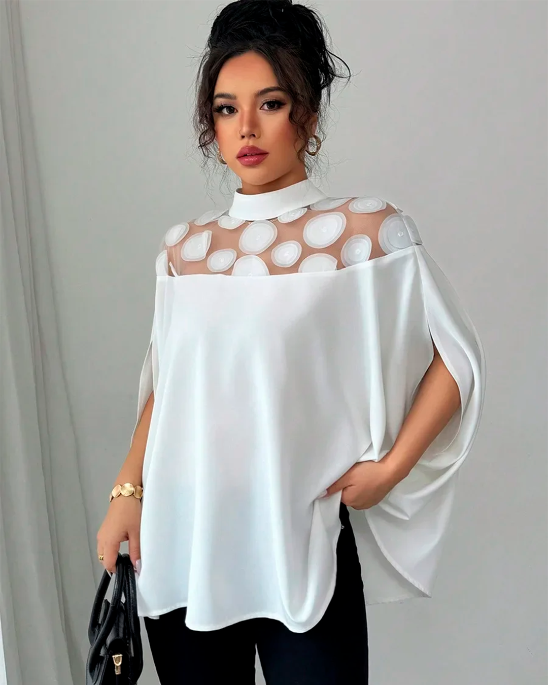 Blouse Col Montant Pois Transparents Manches Cape