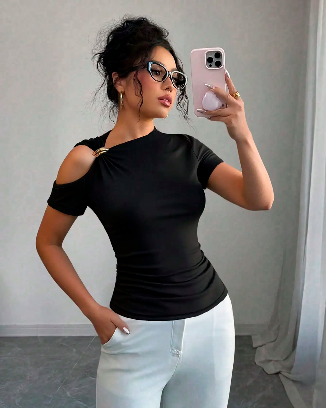 Blouse Épaule Découverte Anneau Métal Ajustée