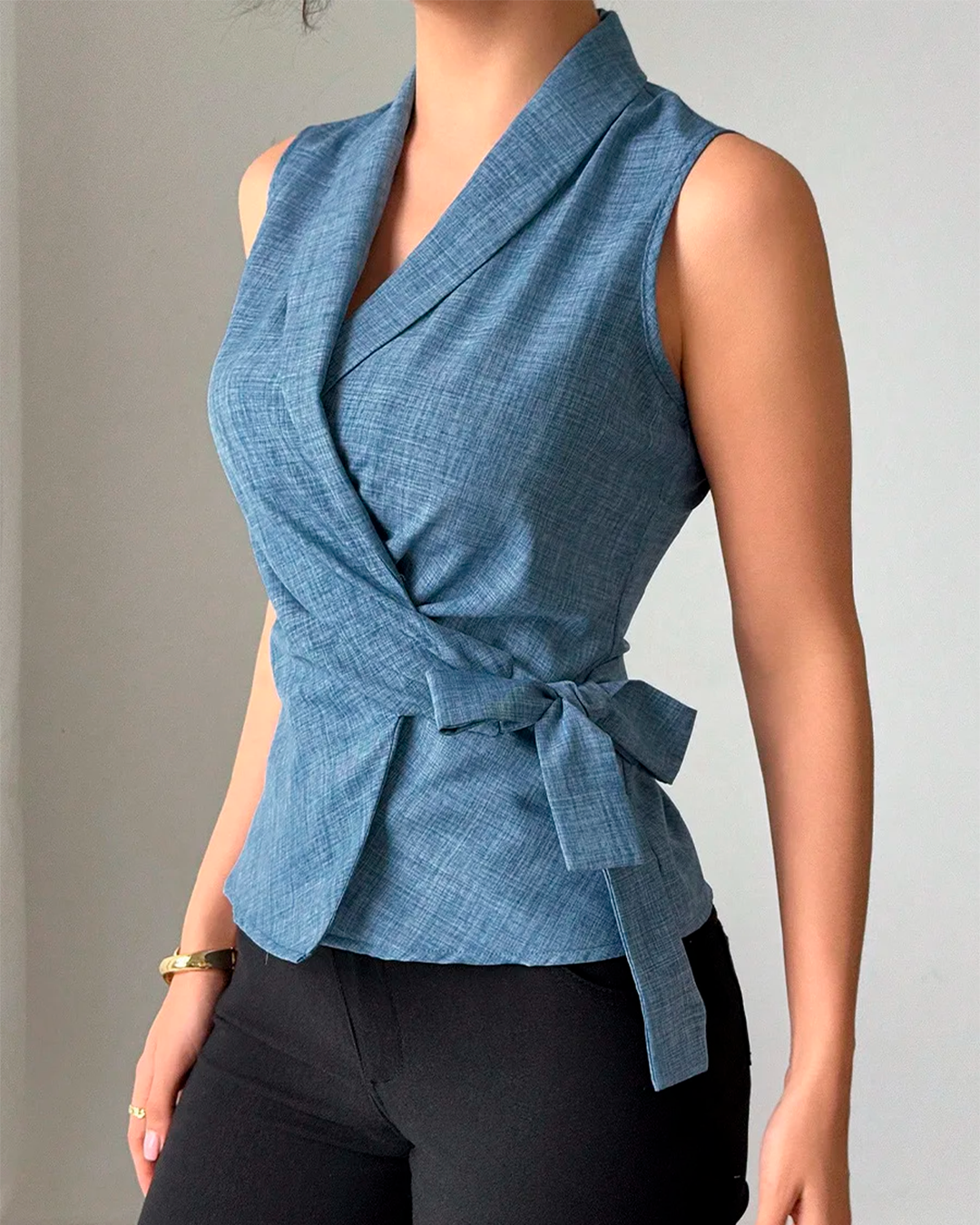 Blouse Cache Cœur Sans Manches Nœud Taille