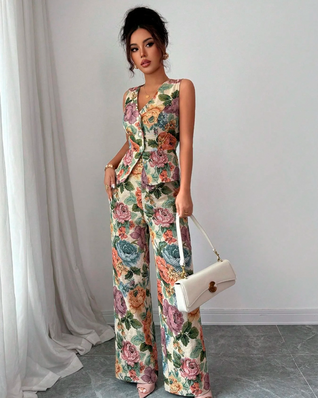 Ensemble Fleuri Gilet Cintré Pantalon Large