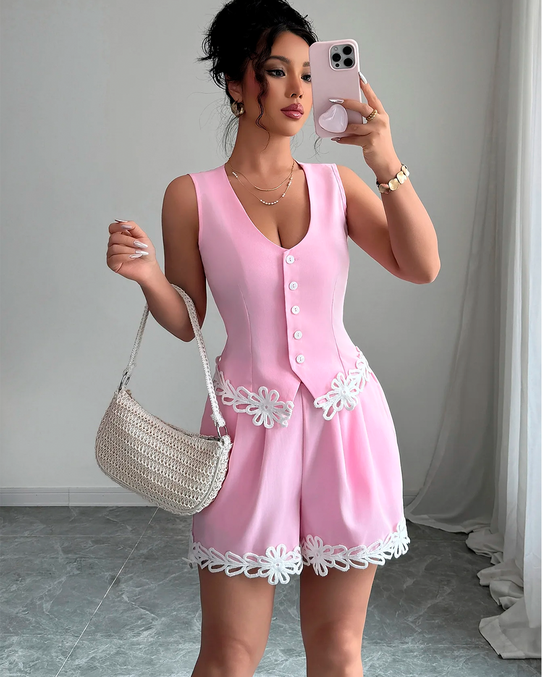 Ensemble Gilet Boutonné Short Broderie Fleurie