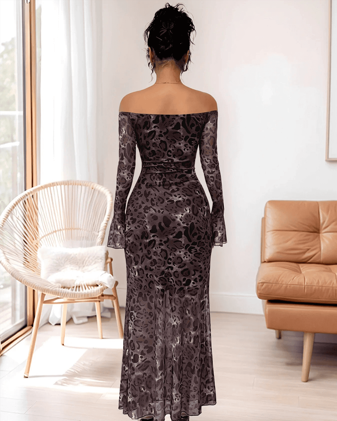 Robe Léopard Épaules Dénudées Manches Longues