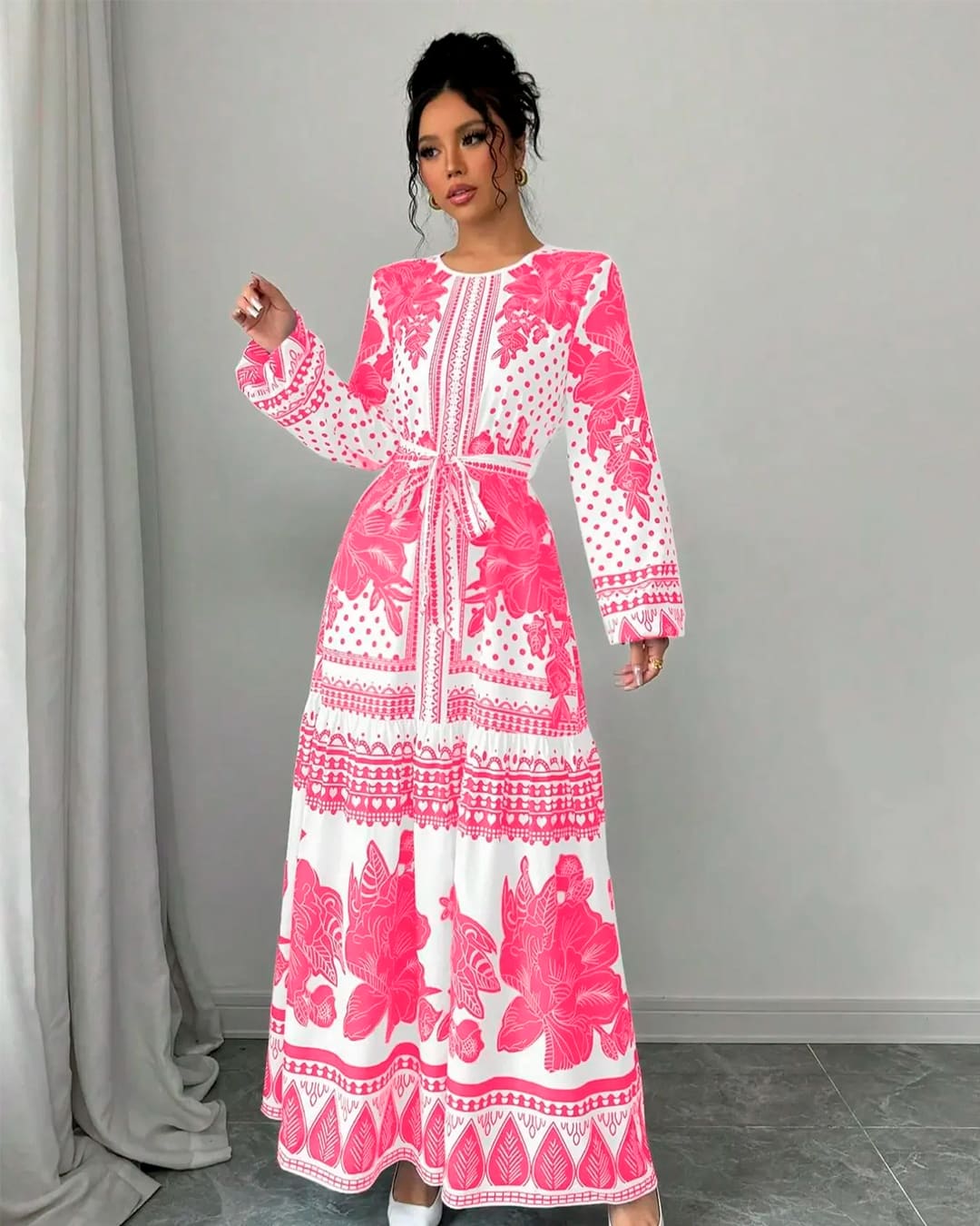 Robe Longue Fleurie Ceinturée Manches Longues