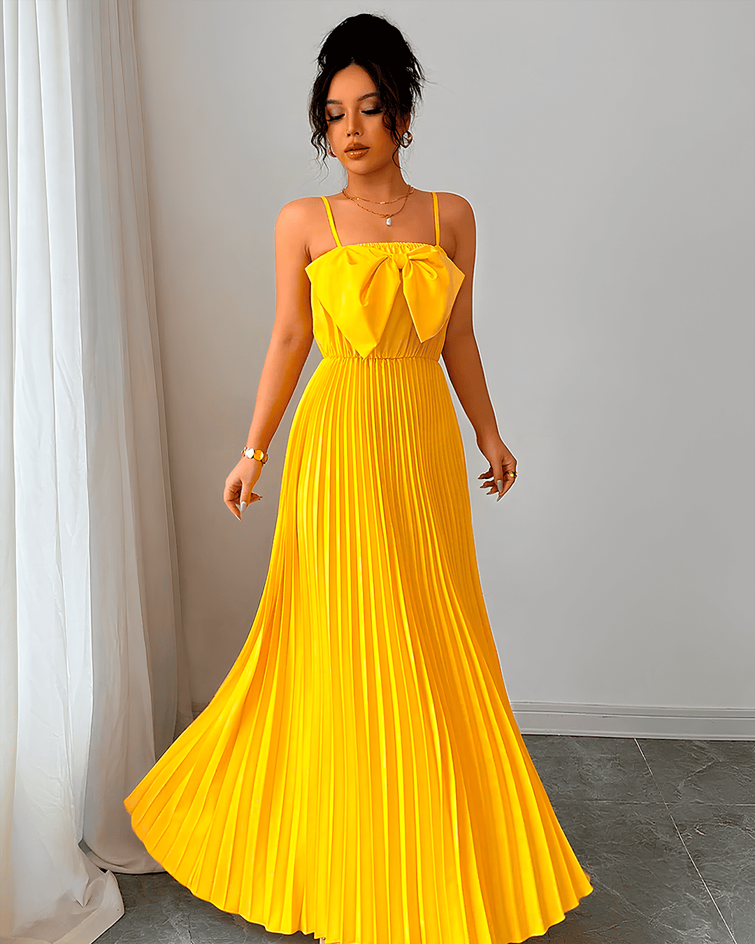 Robe Longue Plissée Nœud Devant Bretelles Fines