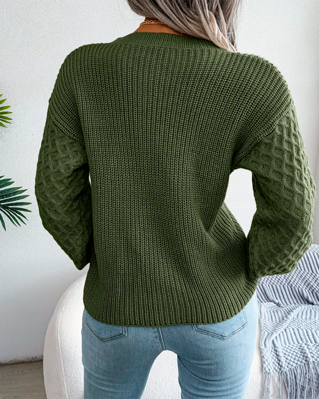 Sweater Women's Off-White Knit Textured Sleeve