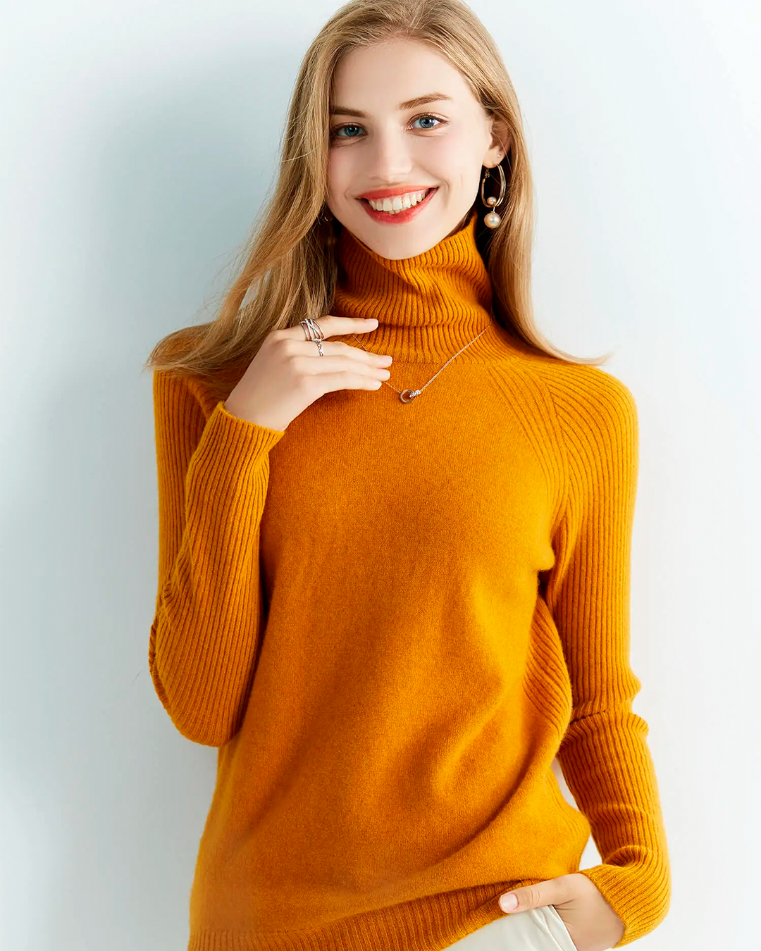 Sweater Women's White Knit Ribbed Detail