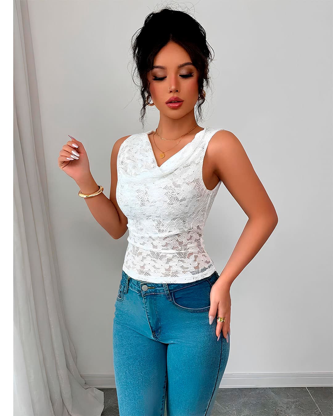 Top Dentelle Cache-Cœur Sans Manches Cintré